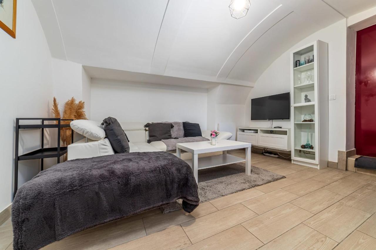 Appart The Parisian Charm Near Disney Thorigny-sur-Marne 外观 照片